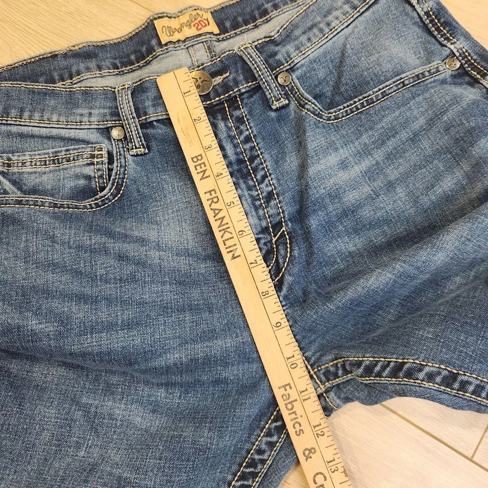 Wrangler 20X Vintage Boot Jeans Mens 33x32 Blue Medium Wash Bootcut Denim